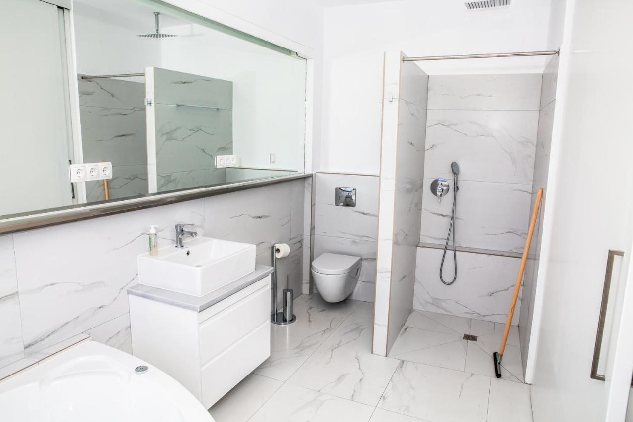 Komfort City Apartment "Elias" Mit Meerblick In Lavrio Eksteriør billede